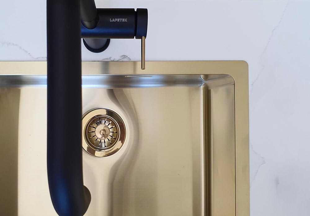LAPETEK ROUNDPIN-A, black/brass, dishwasher valve
